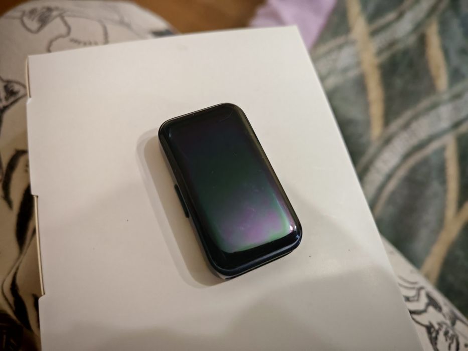 Huawei band 8 смарт годинник