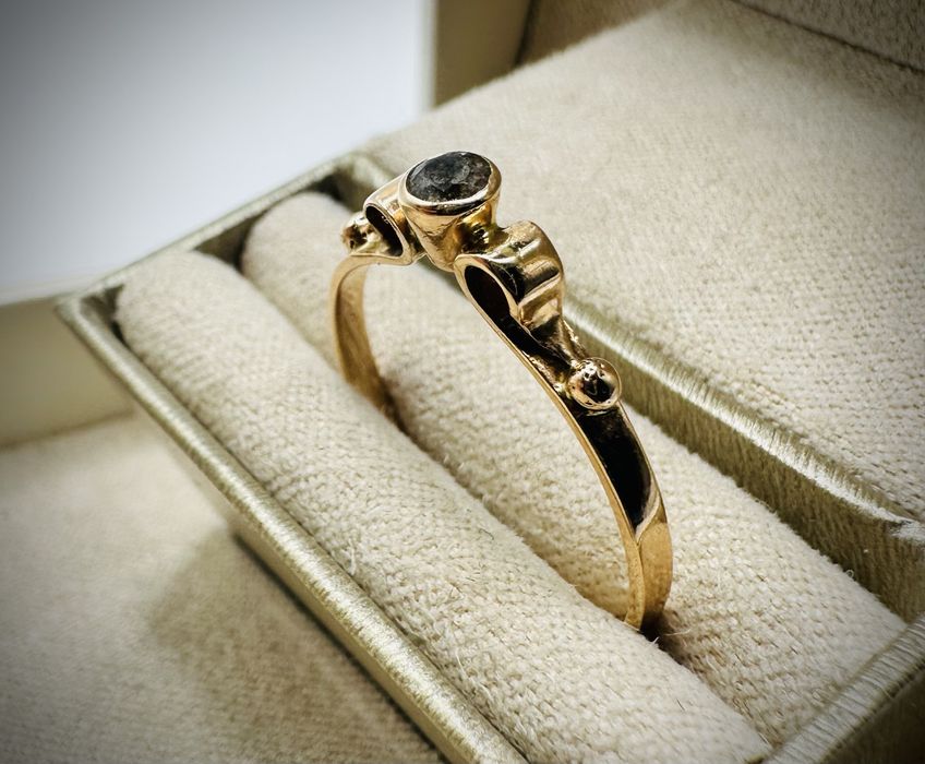 Pierścionek złoty 1,32Gr(14K)pr.585 otoLombard Lumik Kalisz skup złota