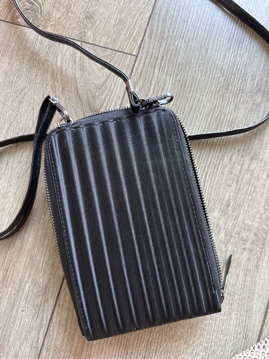 Сумка клатч guess izzy сумка кроссбоди guess izzy