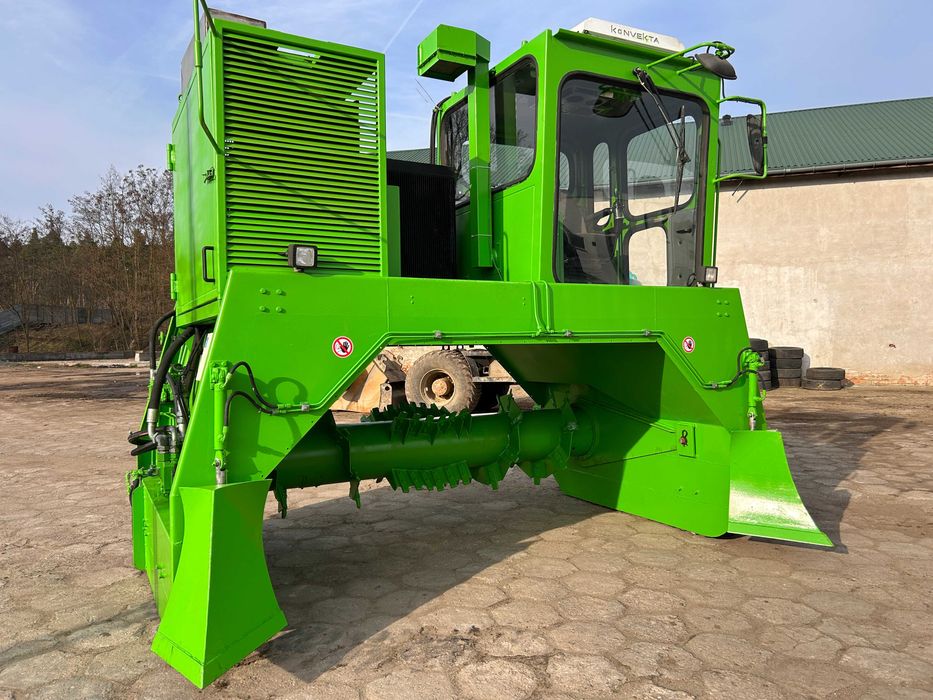 Przerzucarka do pryzm, ziemi, kompostu recyrkuler LUXOR zamiana