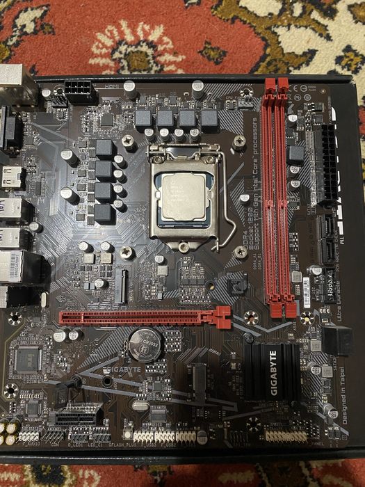 Продам материнську плату + процесор (комплект)