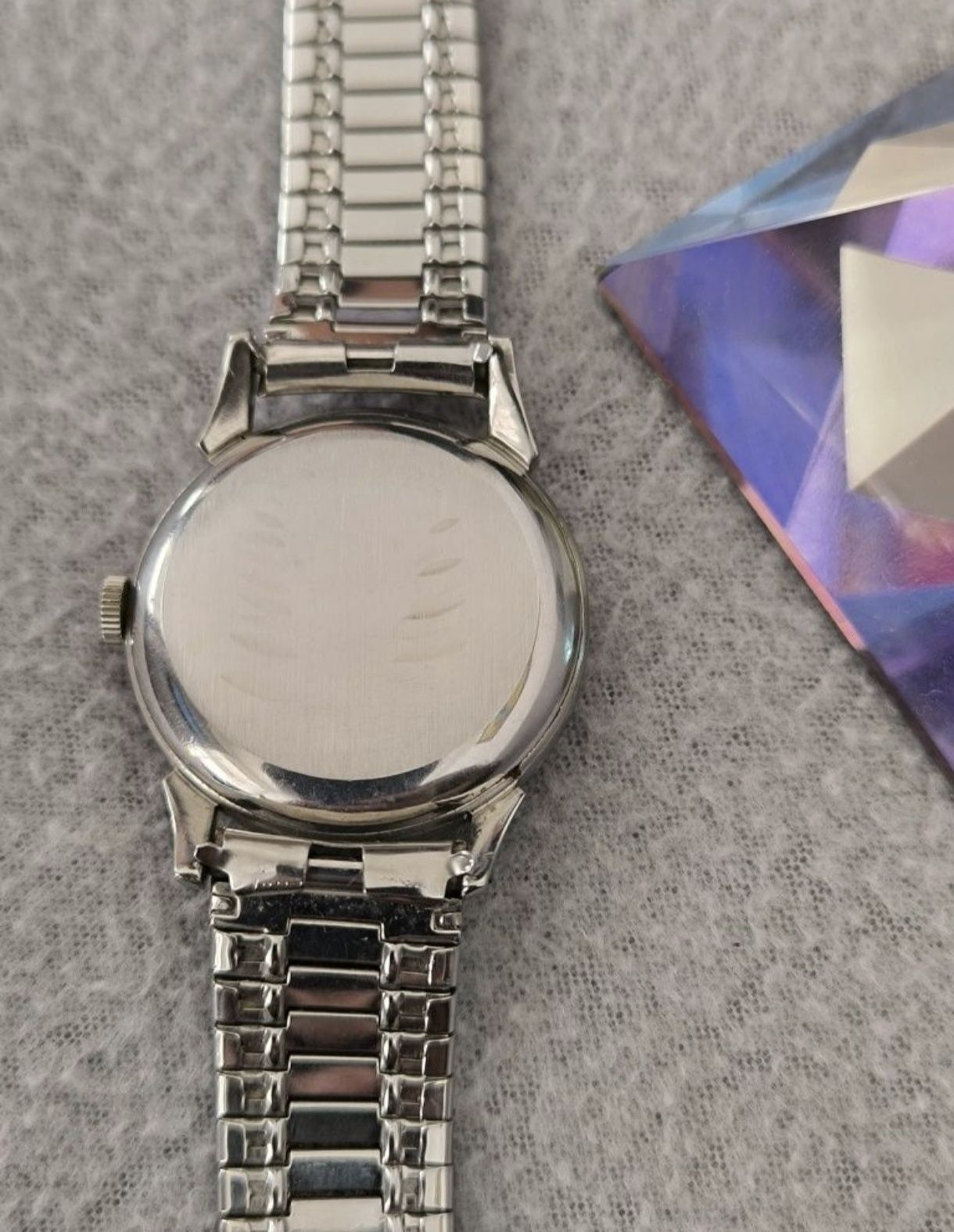 Relógio Omega Calibre 283 – 400€