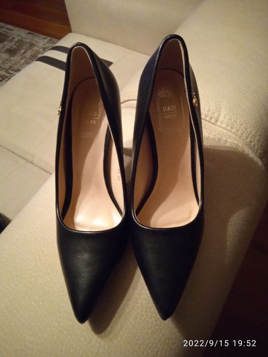 Stileto preto, tamanho 37