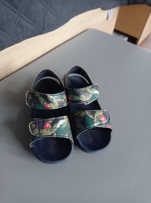 Sandałki chłopięce r 27