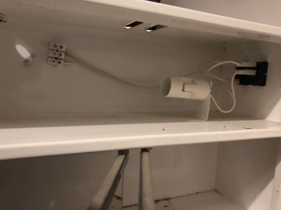 Armário farmácia metal com luz vintage