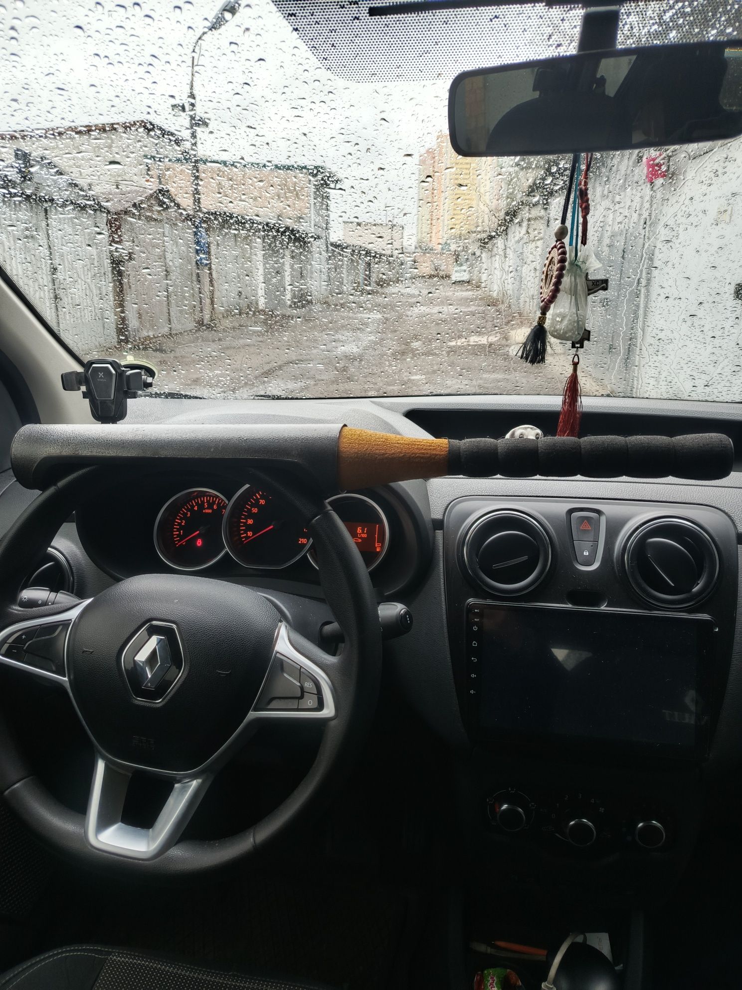 Протівозлодійський пристрій,руля,(Біта)