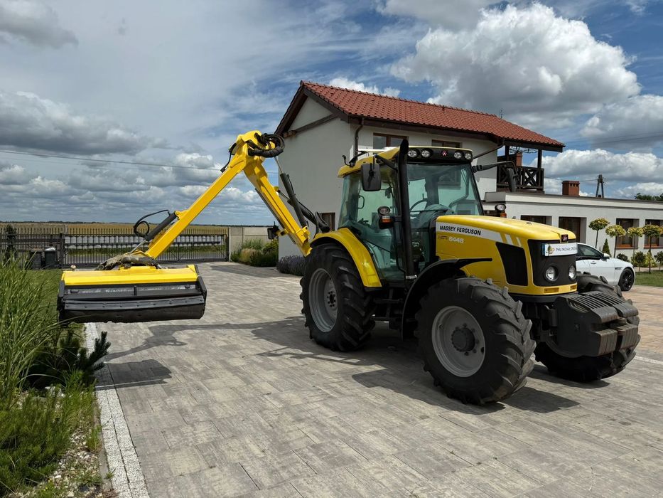 Massey Ferguson 6445  z kosiarką wysięgnikową do poboczy Rousseau Thénor 510 L FILM