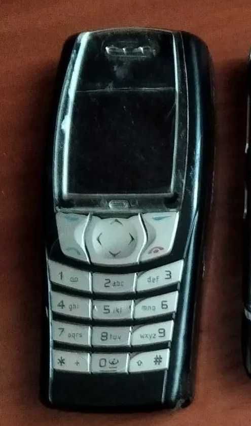 Кнопочный мобильный телефон Nokia 6610і