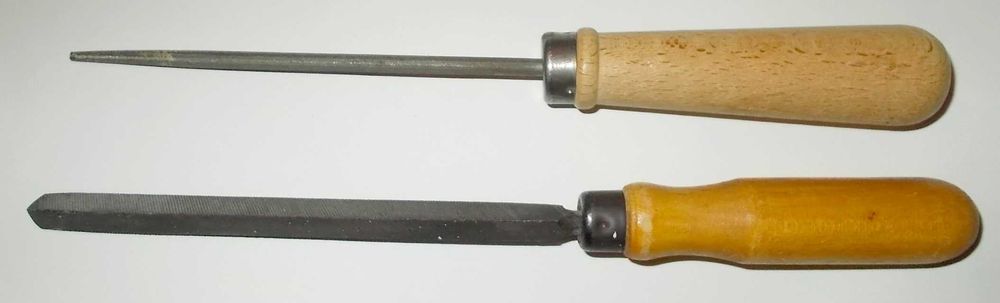 Pamiątki PRL - pilnik trójkątny / igłowy (zestaw)