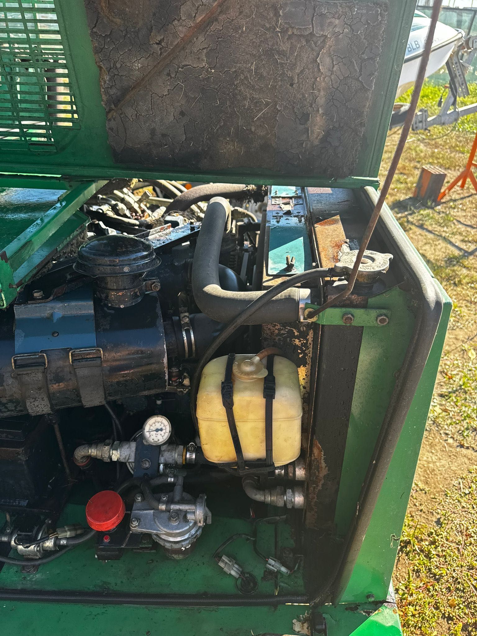 À VENDA: Cortador de Relva Profissional Ransomes Commander 1994