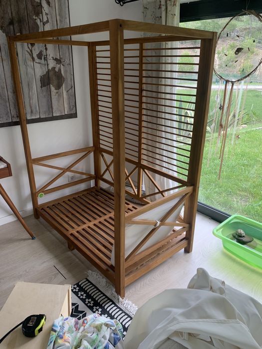 Cama Montessori criança