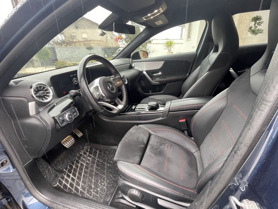 Vendo Mercedes-Benz Classe A 250 e AMG Line