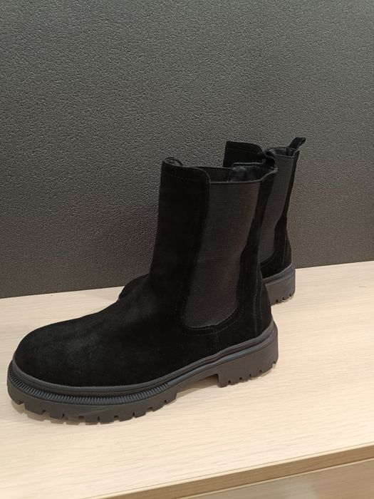 Ботинки жіночі осінні