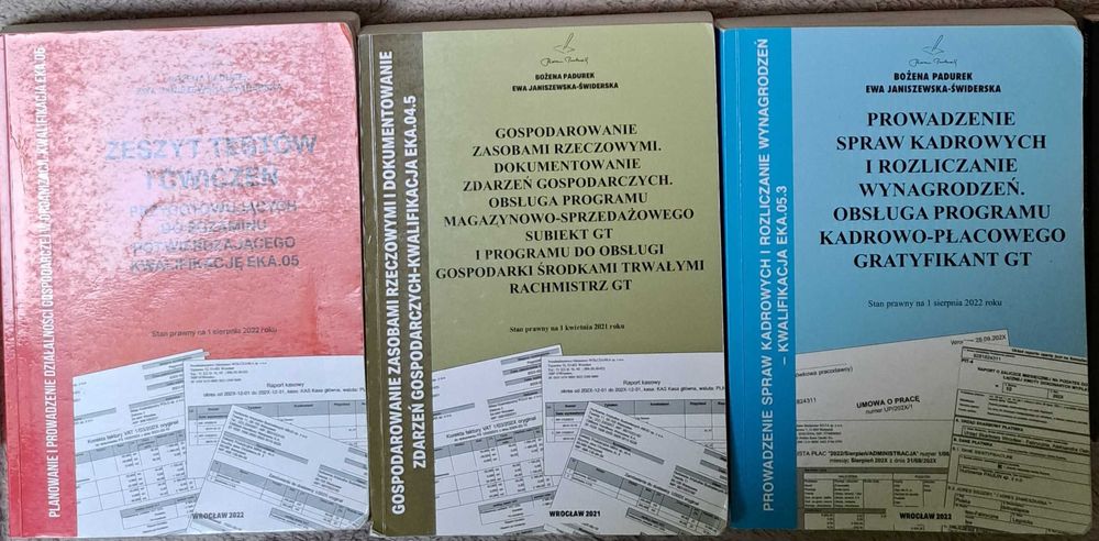EKA.05 Padurek zestaw 3 książek z zakresu księgowości kadr i płac