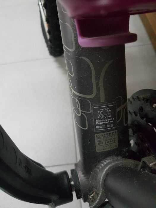 Bicicleta b'Twin Mulher com Capacete e Luvas