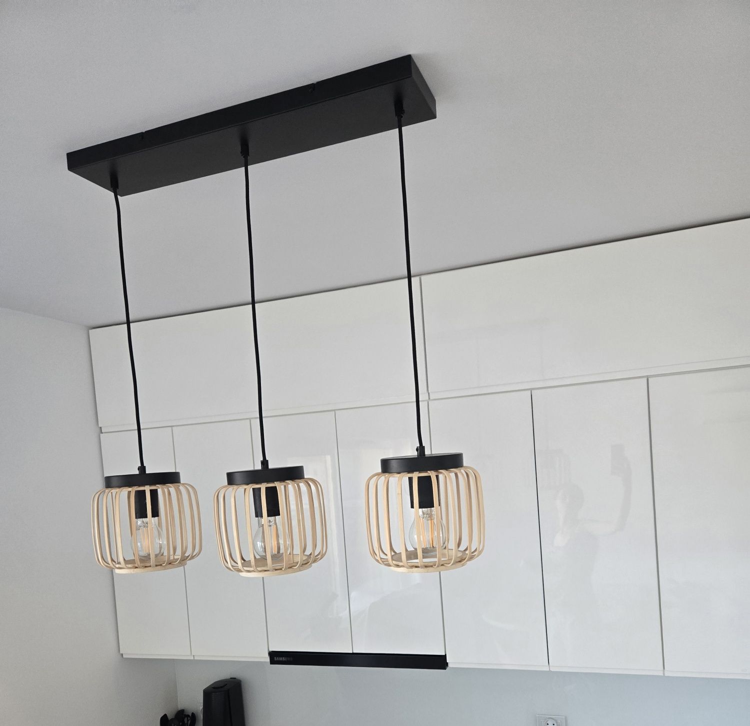 Lampa wisząca pecan czarno- beżowa