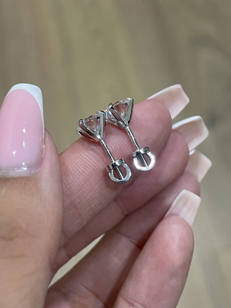 Серьги в белом золоте 585 с муассанитом 1.00ct GRA