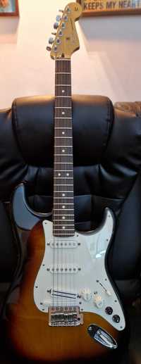 Fender Stratocaster G-5 VG com hard-case