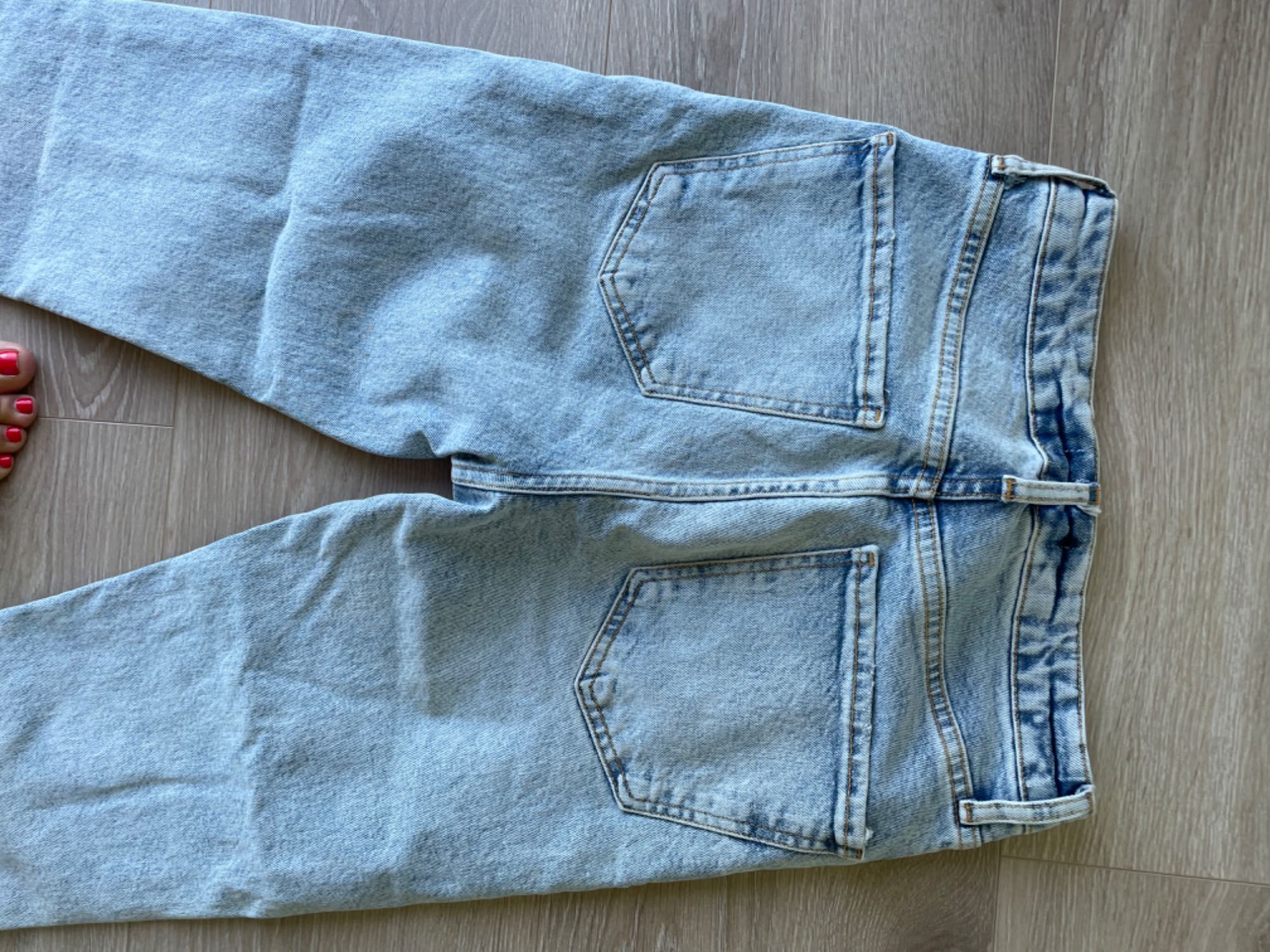 Spodnie jeansowe z zary