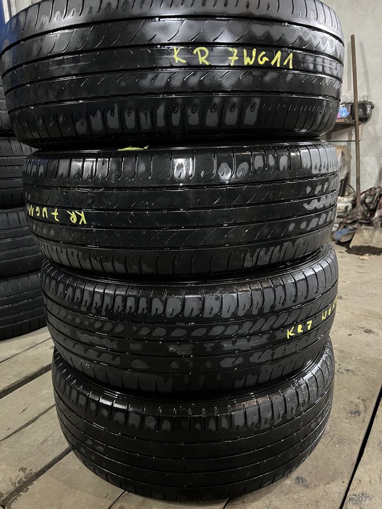 Продам шини dunlop 235/55 R20 4 шт