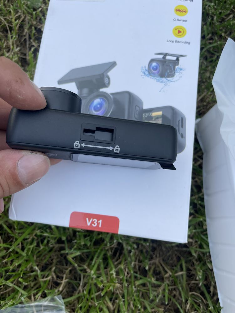 Відеореєстратор V31 4K + 1080P з WiFi