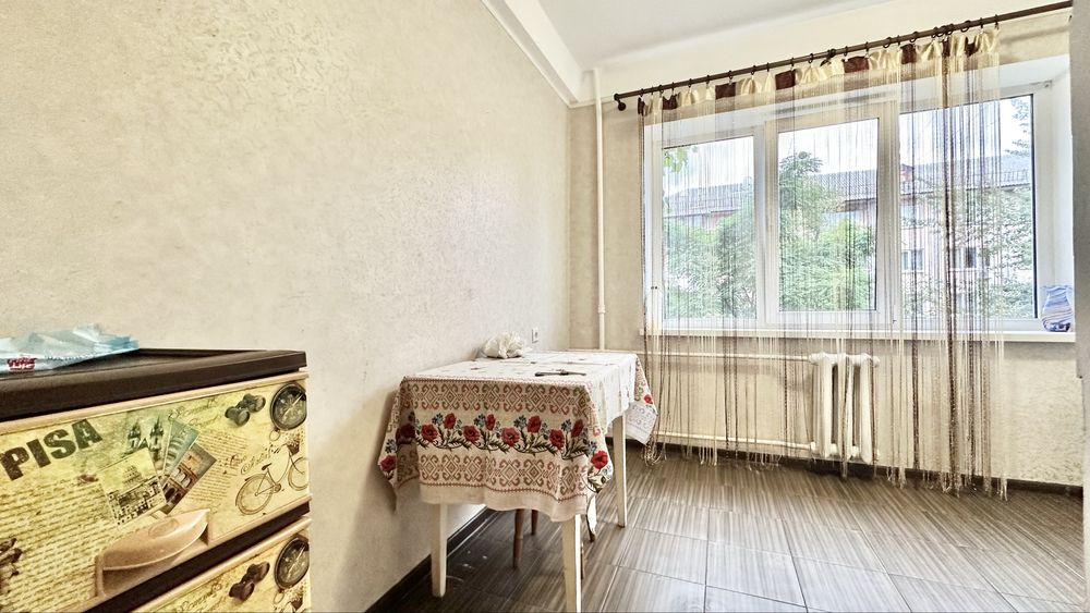 Продам 2 кімн квартиру 45 м.кв Харківське шоссе Дарницька площа