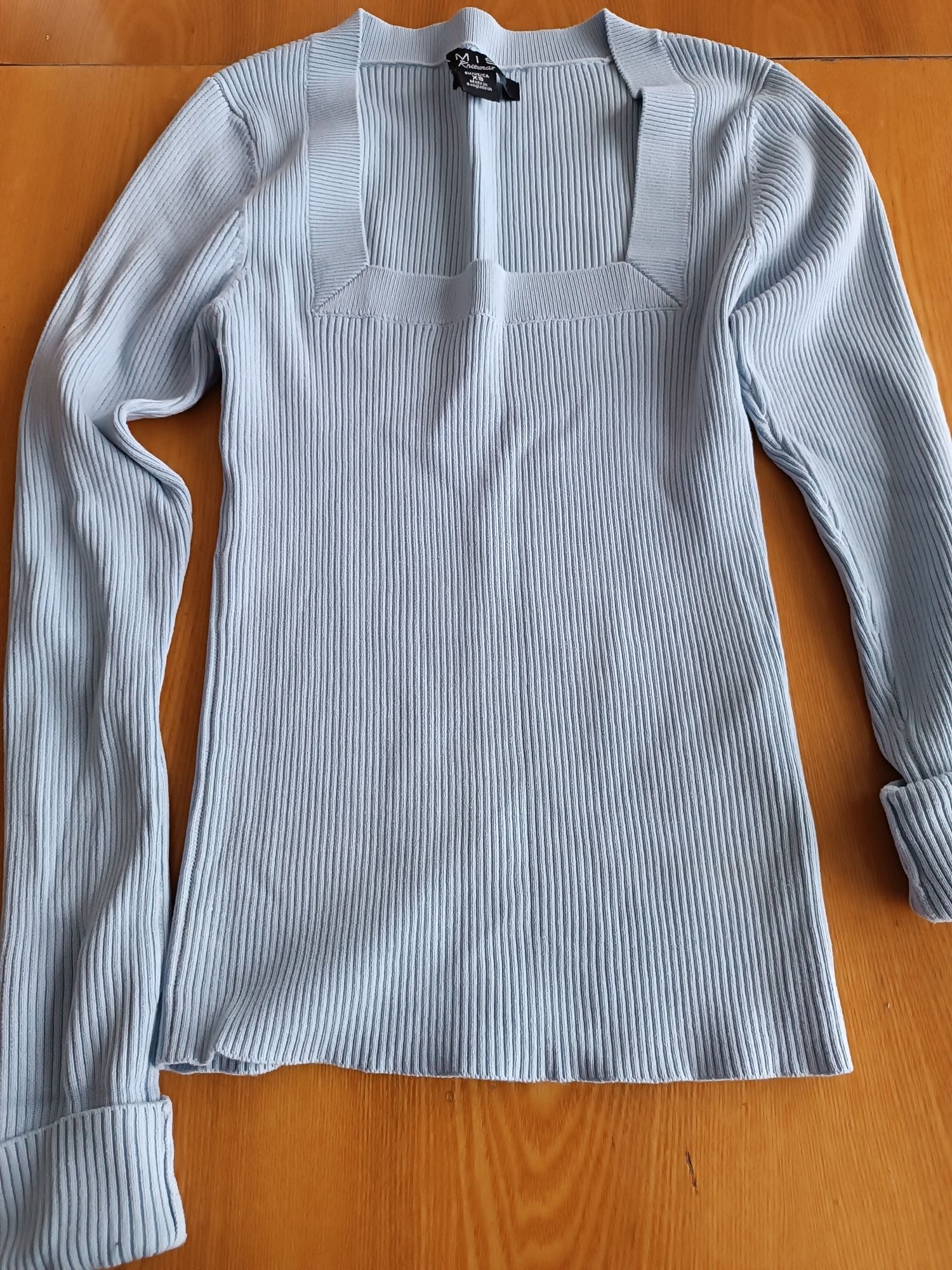 Bluzka, sweterek damski, błękitny, firmy Amisu,  XS