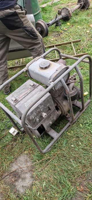 agregat prądotwórczy 2kv wojskowy. rok emu był sprawny.