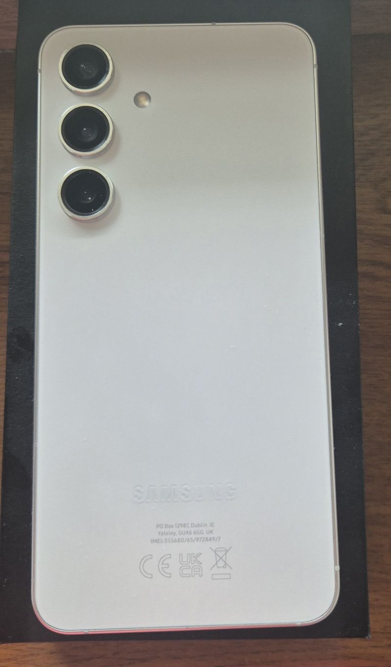 Телефон s24 Samsung.
