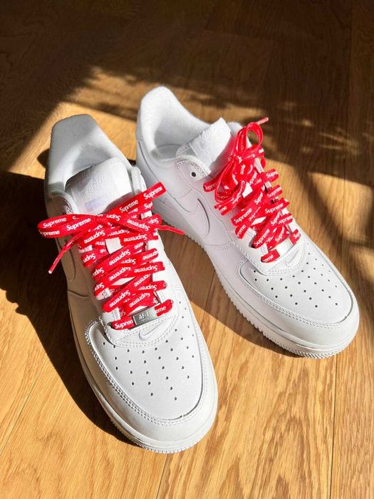 Buty meskie Mokasyny Nike_Air_Force_1_Low_Supreme_White R.40.5