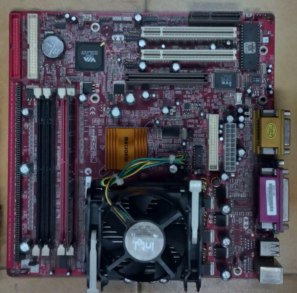 Motherboard com Pentium/ ou Celeron  4, 3 e 2