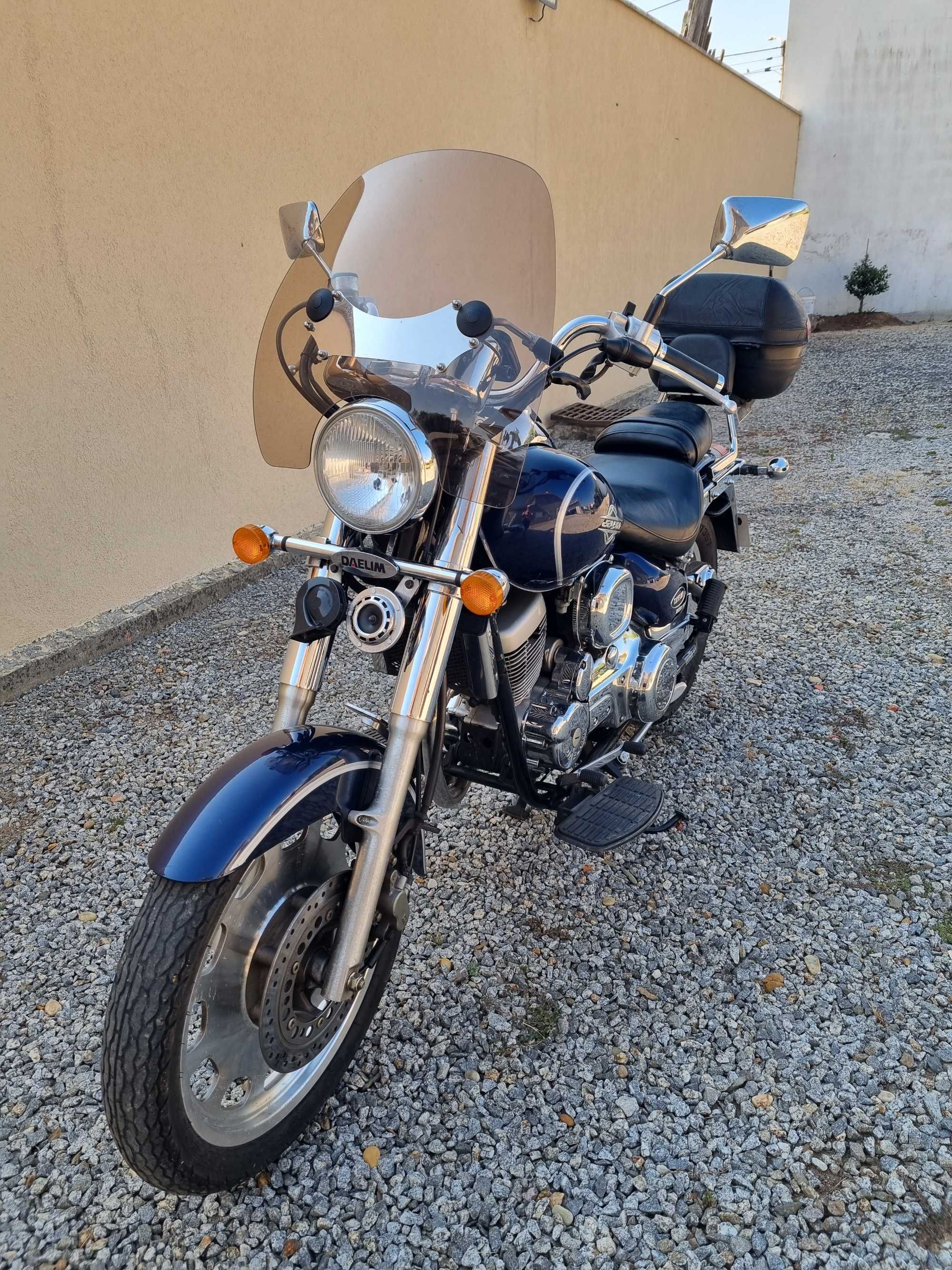 Mota Daelim 125 azul