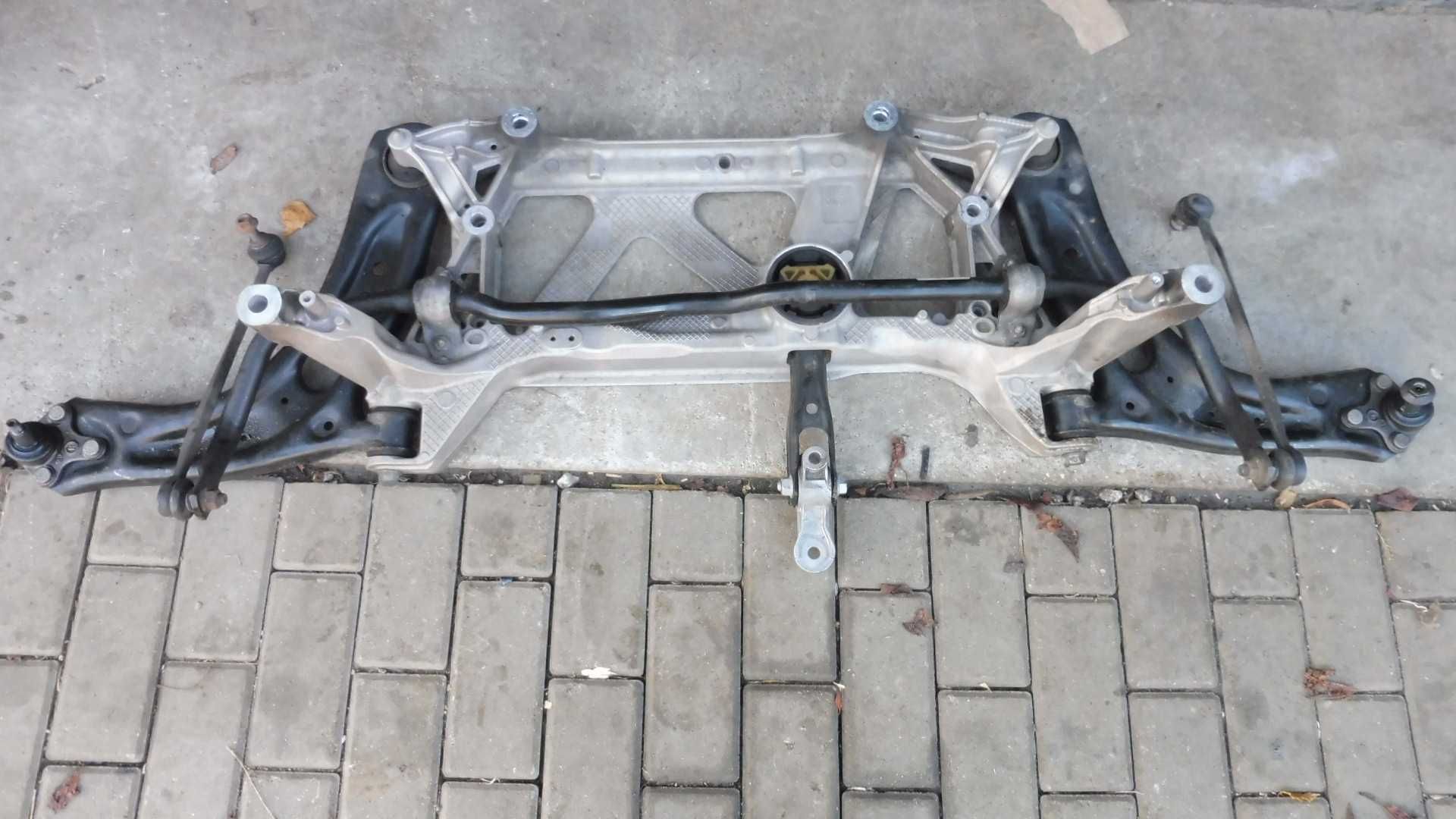 Sanki  Wózek  Trawers  wachacze  S3 A3 8V GOLF VII jak nowe komplet