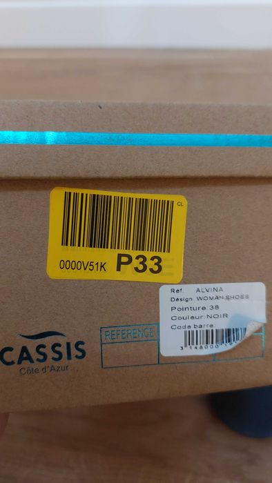 NOWE skórzane czarne klapki Cassis ze zdobieniami r. 38