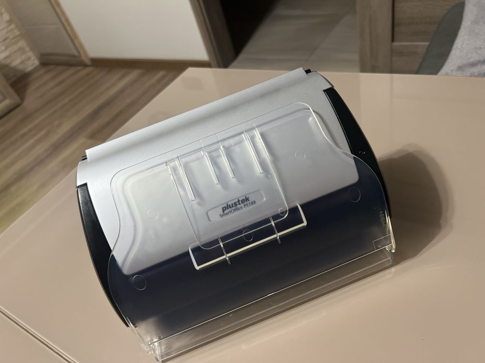 Skaner dwustronny PLUSTEK PS188, tarczki kierowców, dokumenty seryjne.