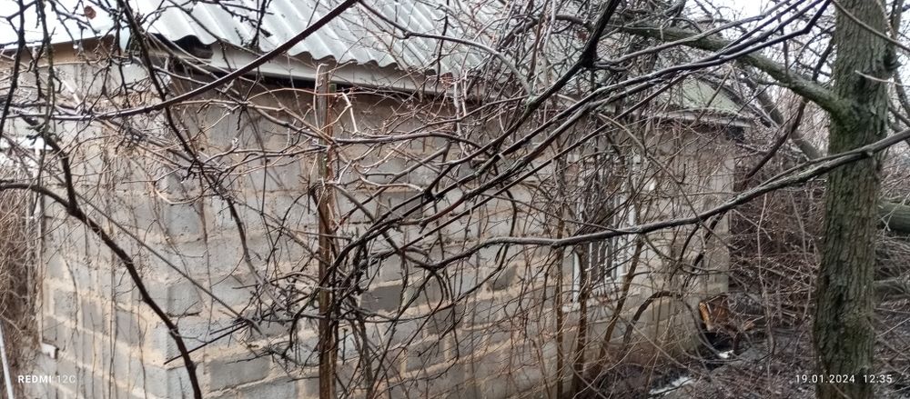 Продам участок с домиком