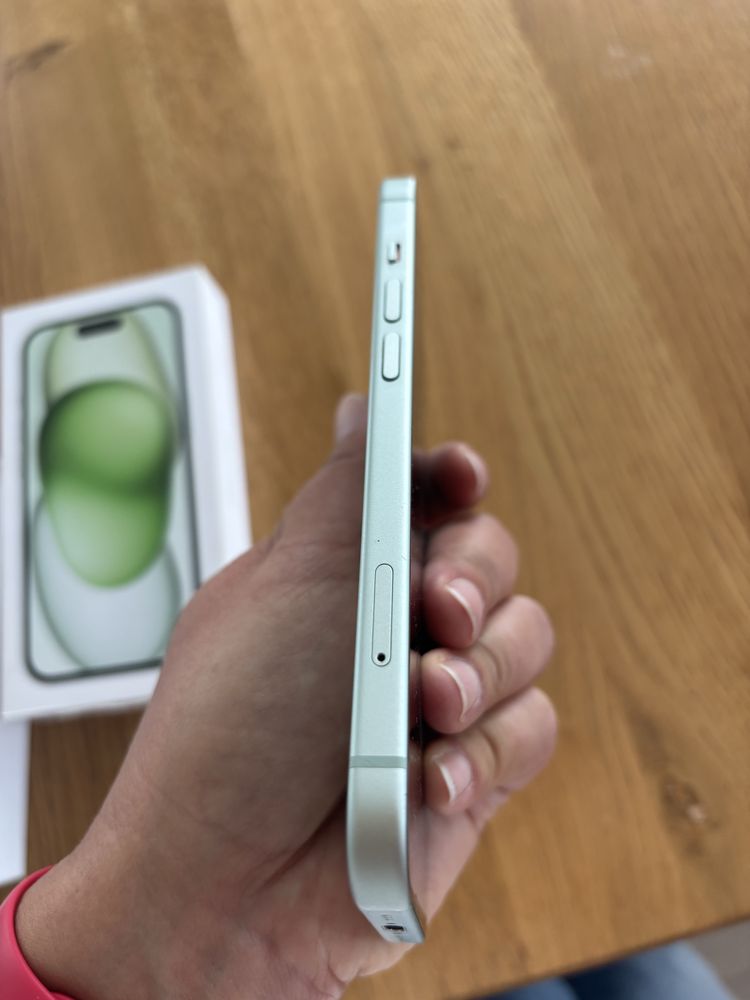 iPhone 15 (128GB) jak nowy / zielony