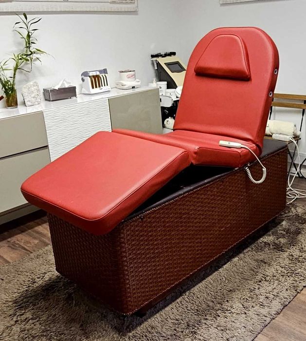 Marquesa elétrica em pele.