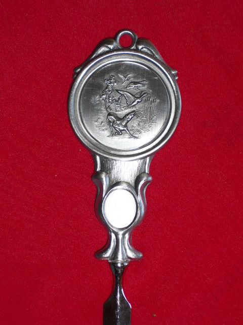 Abre cartas em estanho, novo em caixa