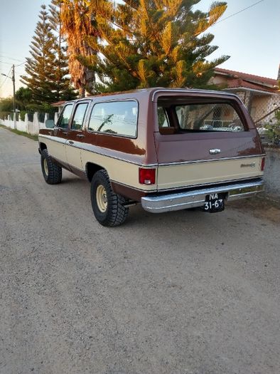 Alugo Chevrolet Suburban Silverado