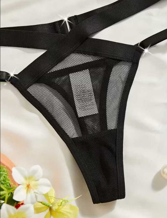 Жіночий сексуальний комплект білизни з сітчастими деталями