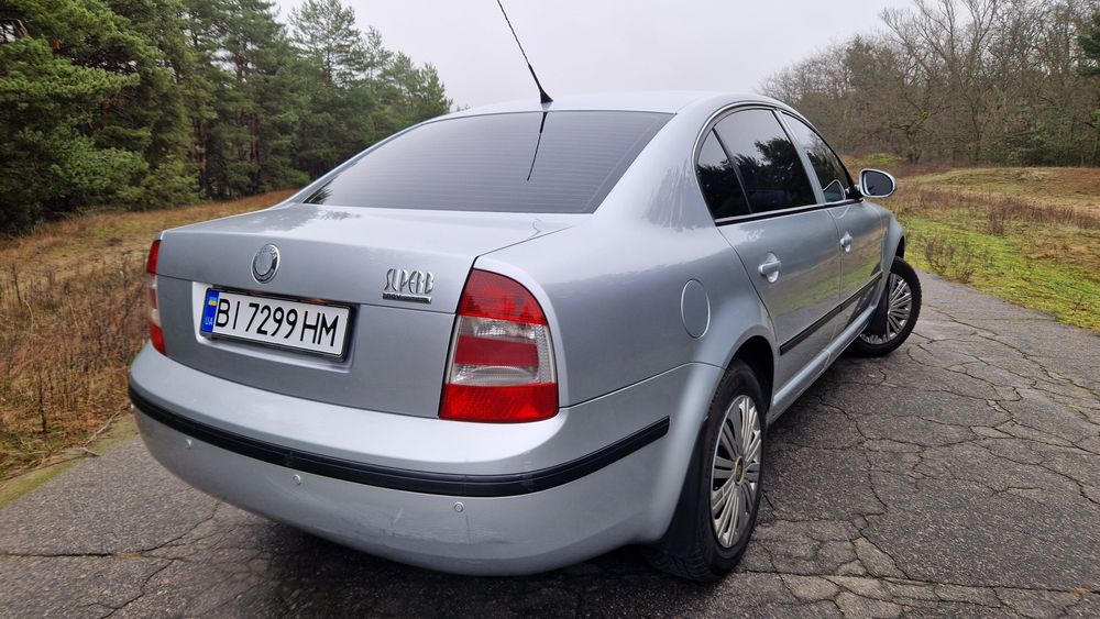 Автомобиль Skoda Superb