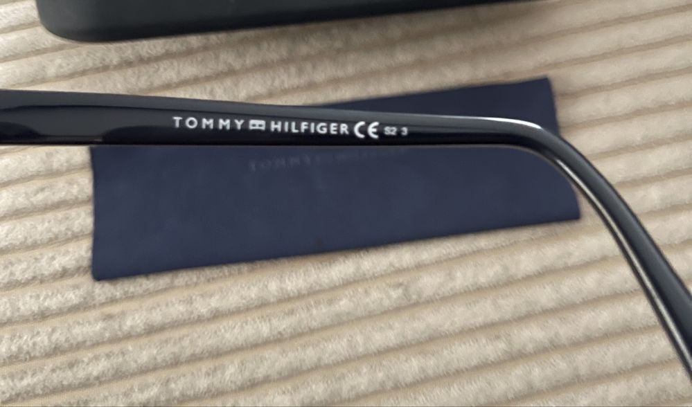 TOMMY HILFIGER TH 1856/RE/S EX4 okulary przeciwsłoneczne