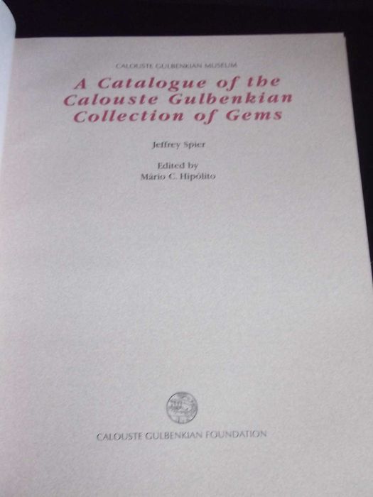 Livro Catálogo Colecção Calouste Gulbenkian Gemas 2001