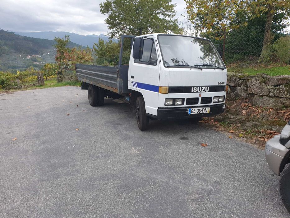 Vendo ISUZU NKR 2.8