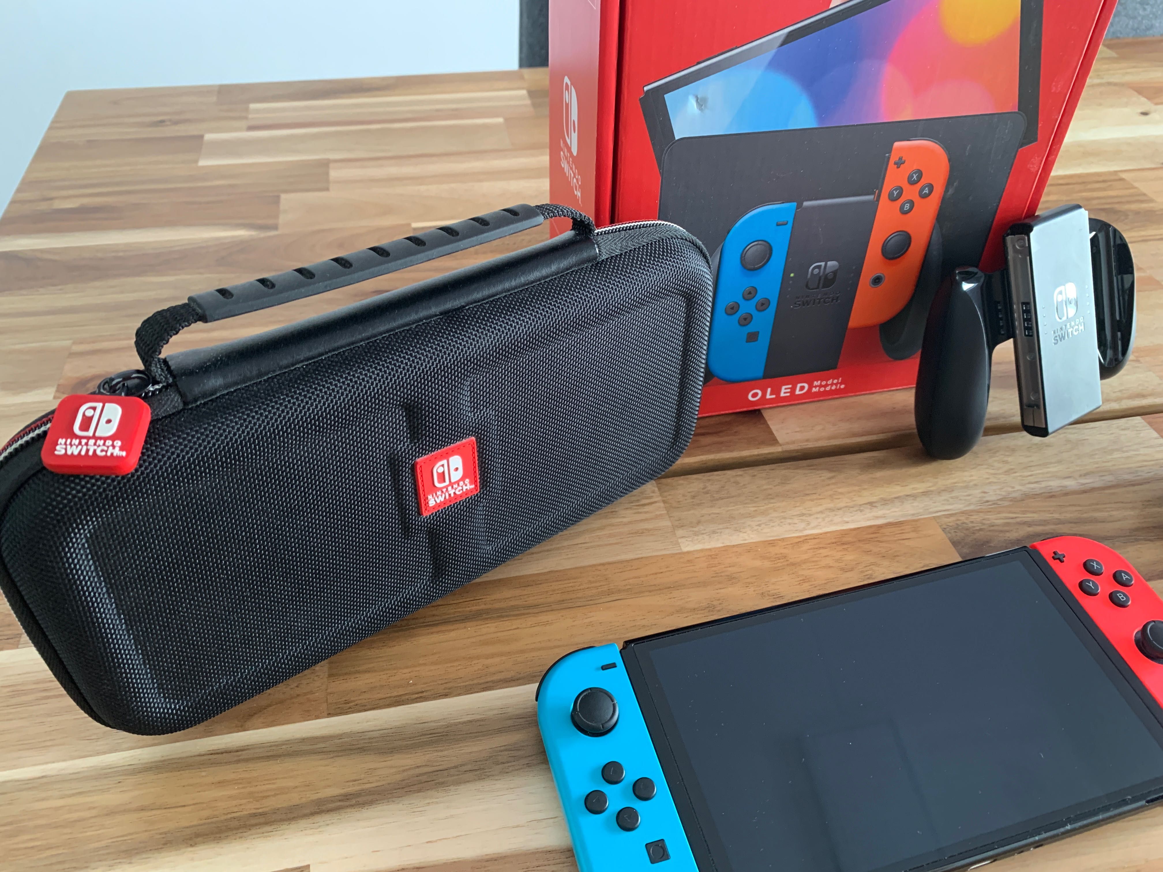 Nintendo SWITCH Oled stan idealny + ETUI