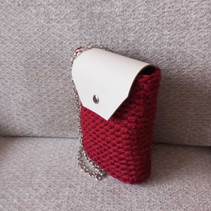 Etui na telefon typu "hand made"