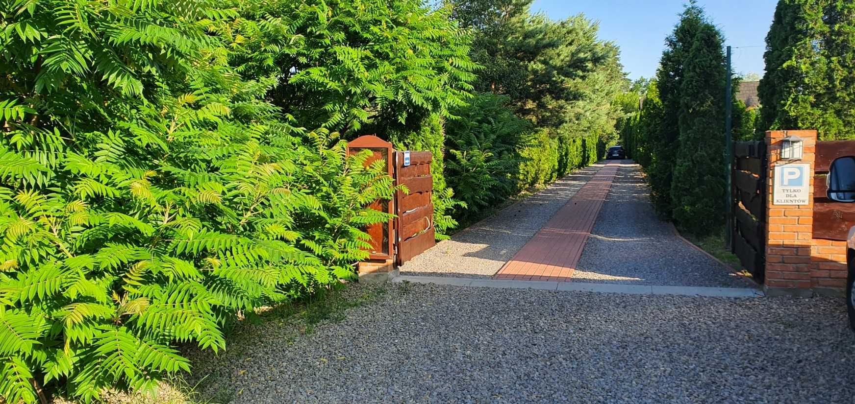 Noclegi Sochaczew 8km Brochów  posiłki basen sauna 501,44,2002 vat