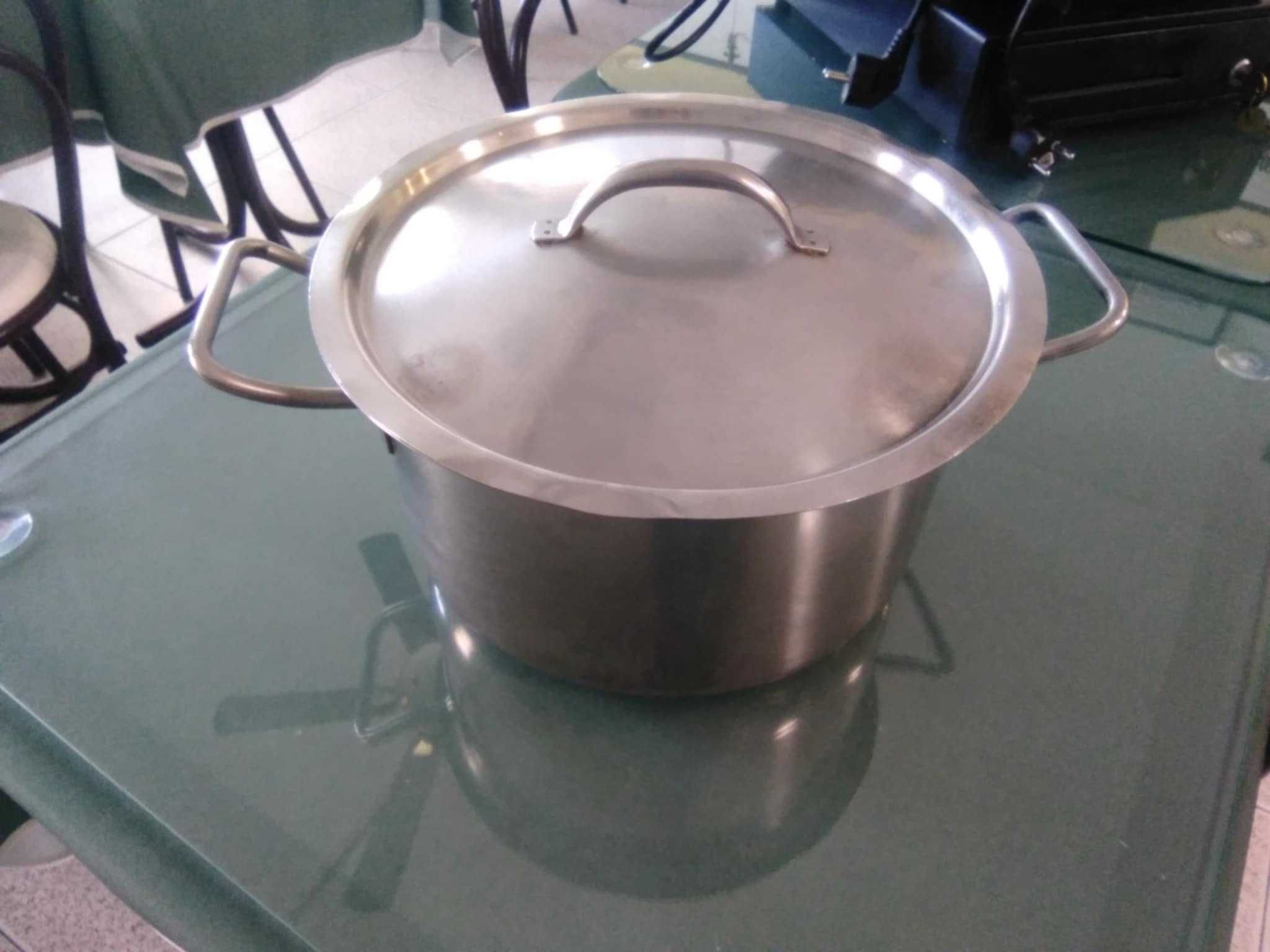 Conjunto de panelas industriais em inox maciço