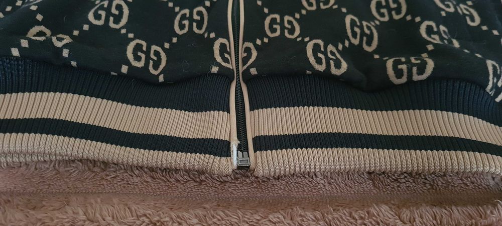 Кофта Gucci zip оригінал S